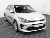 Używany Kia Rio 84 KM (61 kW) 2022 Srebrny (metalik) Hatchback