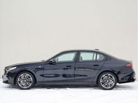 Używany BMW 520 Comfort Edition 197 KM (144 kW) 2025 Czarny carbon m metalizowany Sedan/Limuzyna
