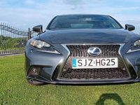 używany Lexus IS300h F SPORT