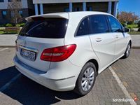 używany Mercedes B180 pierwszy właściciel salon polska