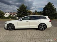 używany Volvo V60 D4 Inscription Polestar 200KM – biała perła, niski przebieg