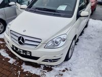Używany Mercedes B180 2011 Minivan
