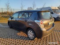 Używany Toyota Verso 2010 Szary Minivan