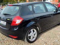 Używany Kia Ceed 109 KM (80 kW) 2011 Czarny (metalik) Hatchback