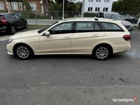 Używany Mercedes E200 2015 Beżowy Kombi