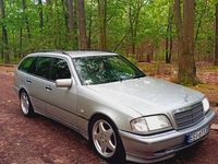 używany Mercedes 220 