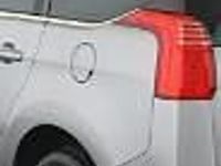 używany Peugeot 5008 1.6dm 120KM 2016r. 161 834km