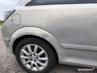 Używany Opel Astra GTC 2005 Beżowy Coupe