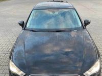 Używany Audi A3 2016 Czarny Sedan/Limuzyna