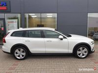 używany Volvo V60 CC V60 Cross Country , 2019r. Automat/Faktura VAT23%/Nawi…