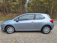 używany Toyota Auris 1.33 VVT-i Life I (2006-2012)