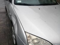 Używany Ford Mondeo Ghia 2006