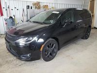 używany Chrysler Pacifica 3.6dm 287KM 2018r. 97 600km