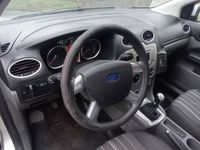 Używany Ford Focus 2009 Srebrny Sedan/Limuzyna