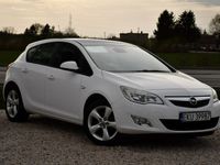 używany Opel Astra 4dm 140KM 2011r. 230 000km