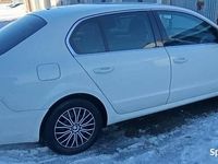 Używany Skoda Superb 2012 Biały Sedan/Limuzyna