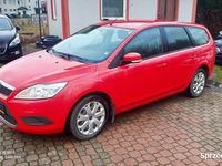 Używany Ford Focus 125 KM (91 kW) 2009 Czerwony Sedan/Limuzyna