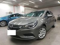 Używany Opel Astra 100 KM (73 kW) 2017 Szary Hatchback