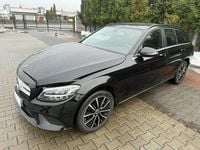 używany Mercedes C220 2dm 194KM 2019r. 186 821km