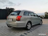 używany Toyota Avensis 1.8 benzyna