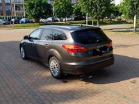 Używany Ford Focus 2014 Grafitowy Kombi