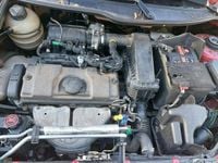 Używany Peugeot 206 2012 Czerwony Sedan/Limuzyna