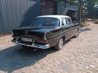 Używany Mercedes 190 1964 Sedan/Limuzyna