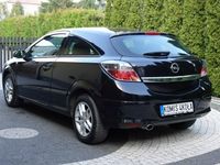 używany Opel Astra 1.6dm 105KM 2005r. 181 000km