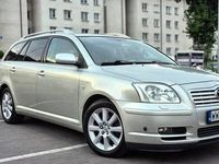 używany Toyota Avensis 