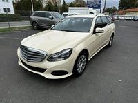używany Mercedes 260 E 2.1dm 136KM 2015r. 358 000km