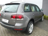 używany VW Touareg 2.5dm 174KM 2008r. 265 230km