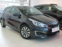 Używany Kia Ceed Plus 100 KM (73 kW) 2017 Grafitowy (metalik) Hatchback