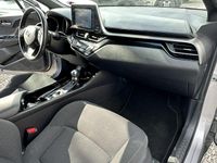 używany Toyota C-HR 1.8dm 99KM 2018r. 50 000km