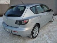 używany Mazda 3 1.6dm 109KM 2007r. 114 000km