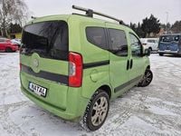 Używany Fiat Qubo Trekking 75 KM (55 kW) 2012 Zielony jasny (metalik) Minivan