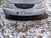 używany Kia Carens Sprzedamwszystkie części silnik do odpalenia