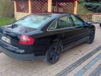 używany Audi A6 c5 1,8 lpg posiada katalizator