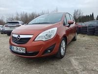 Używany Opel Meriva 120 KM (88 kW) 2012 Bordowy Minivan