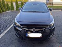 używany Opel Astra sedan 2018 rok