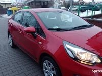 Używany Kia Rio 2016 Czerwony Hatchback