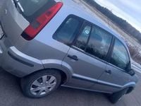 Używany Ford Fusion 2005 Hatchback