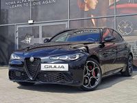 Nowe Alfa Romeo Giulia Veloce 280 KM (205 kW) 2025 Lakier metalizowany niebieski  misano blue Sedan/Limuzyna