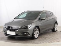 Używany Opel Astra 2017 Szary Hatchback