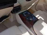 Używany Audi A8 2010 Czarny Sedan/Limuzyna