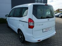 używany Ford Tourneo Courier Inna