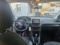 Używany Peugeot 208 2012 Srebrny Hatchback