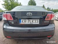 używany Toyota Avensis 