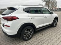 używany Hyundai Tucson Zadbany bogato wyposażony III (2015-2020)