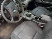 Używany BMW 320 150 KM (110 kW) 2003 Czarny Sedan/Limuzyna