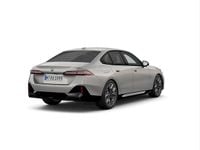 Używany BMW 520 Comfort Edition 190 KM (139 kW) 2025 Szary oxide metalizowany Sedan/Limuzyna